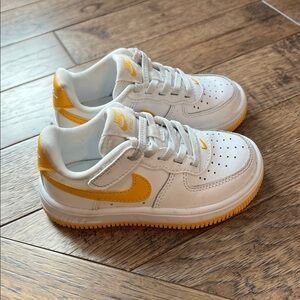 Nike Kids' Force 1 Low White and Yellow Sneakers